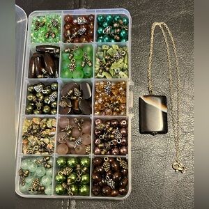 Craft Beads, ACORNS & PINECONES - NO CHESTNUTS, Jewelry Supplies, bulk beads